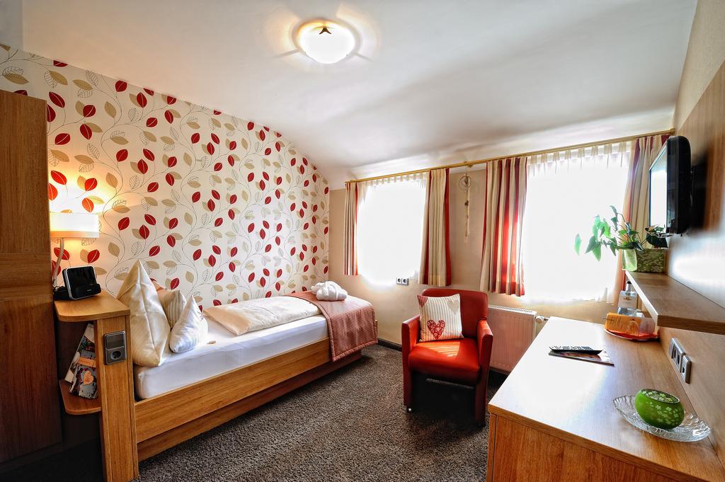 Landhotel Talblick Neuweiler  Dış mekan fotoğraf