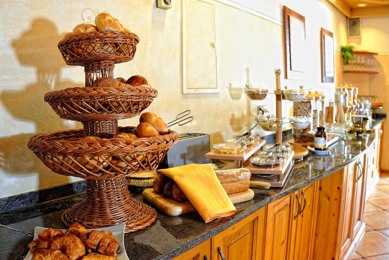Landhotel Talblick Neuweiler  Dış mekan fotoğraf